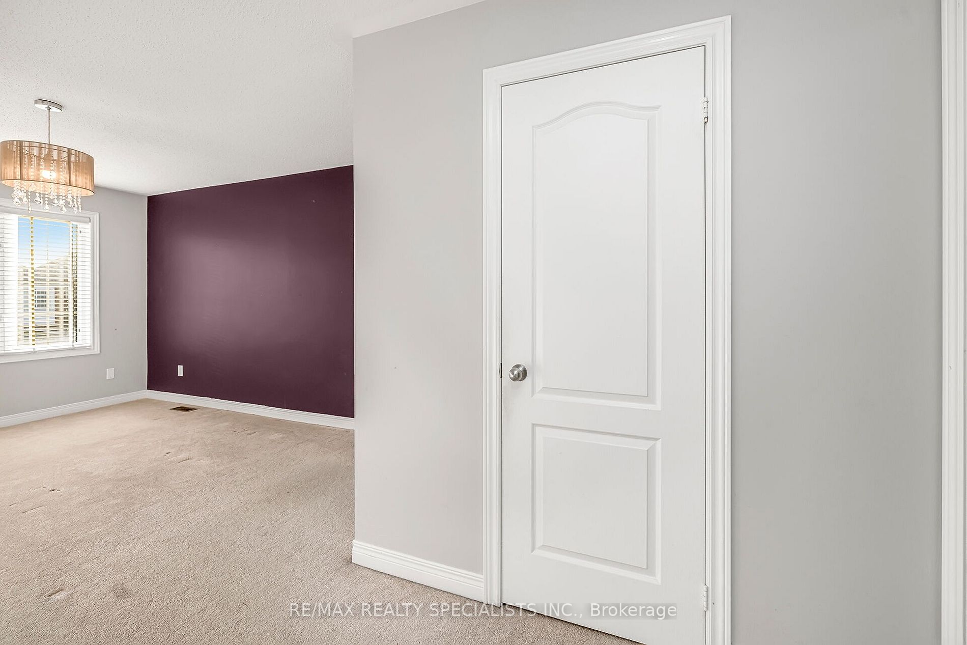 89 Sky Harbour Dr