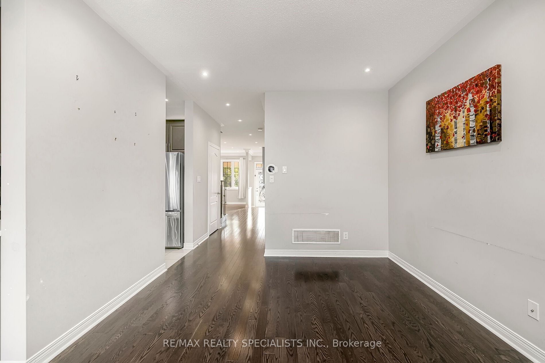 89 Sky Harbour Dr