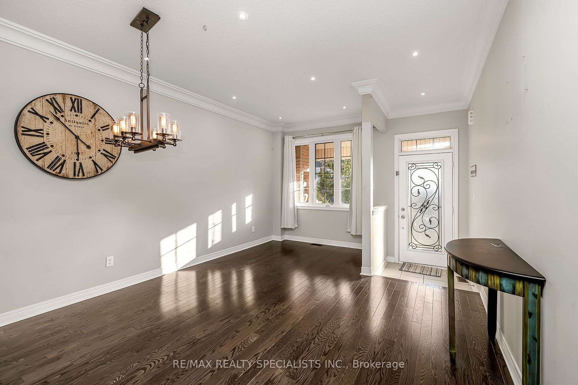 89 Sky Harbour Dr