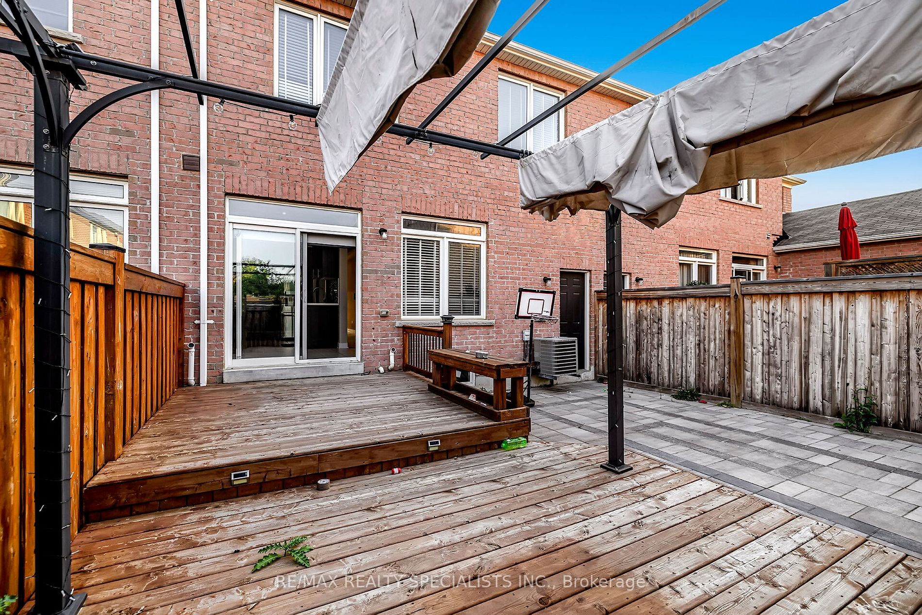 89 Sky Harbour Dr