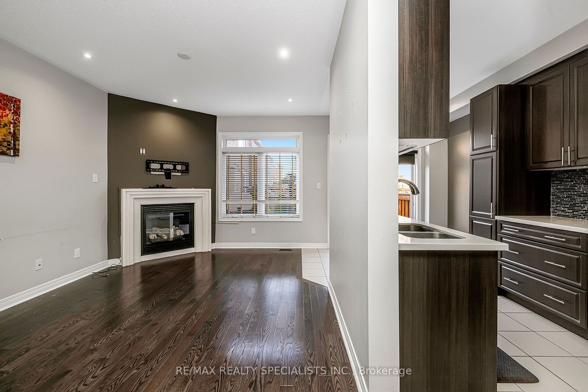 89 Sky Harbour Dr