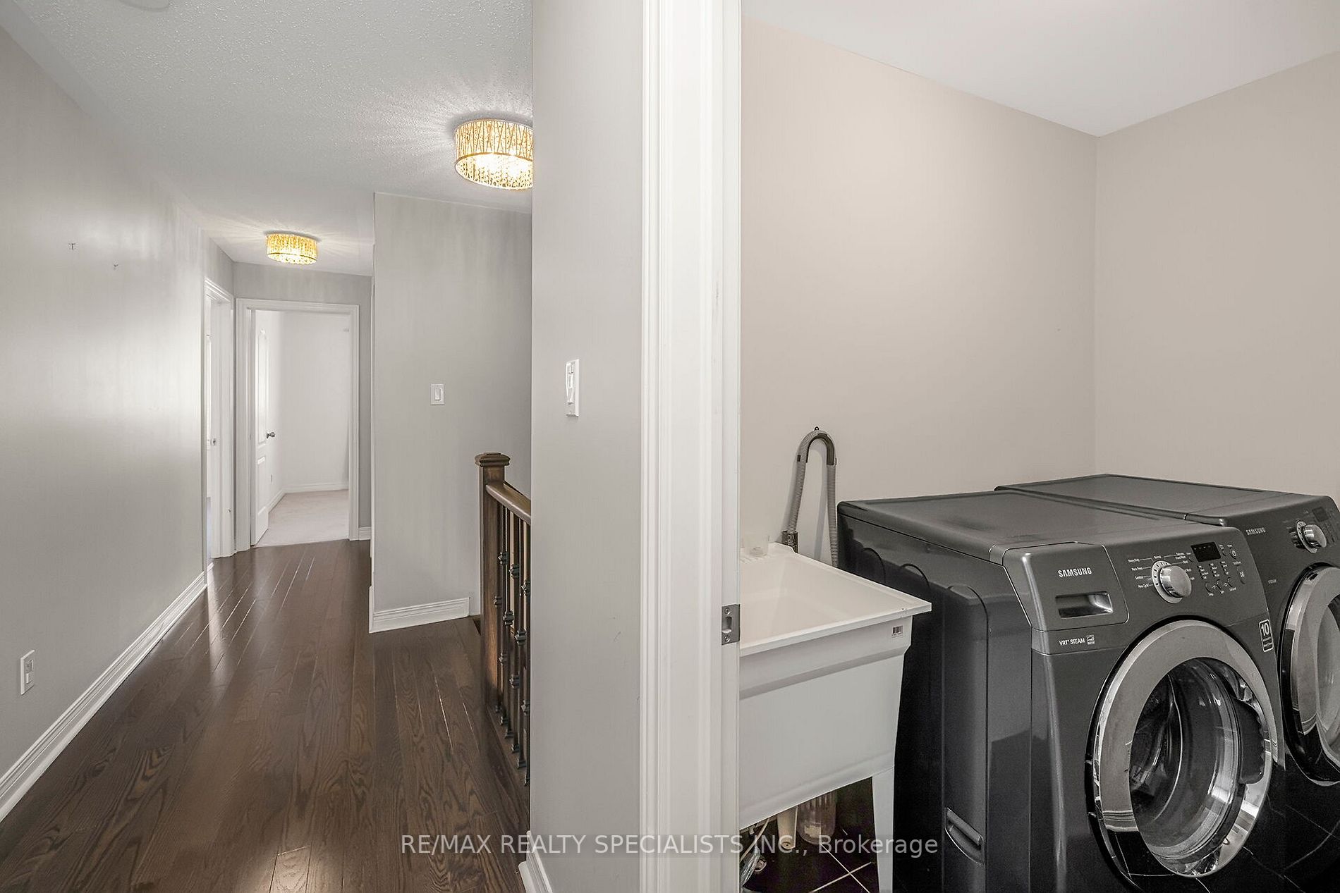 89 Sky Harbour Dr