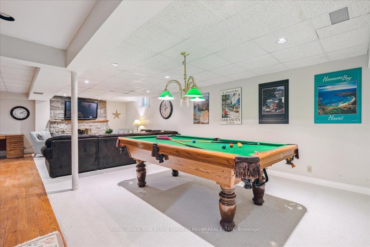 1935 Calgary Court