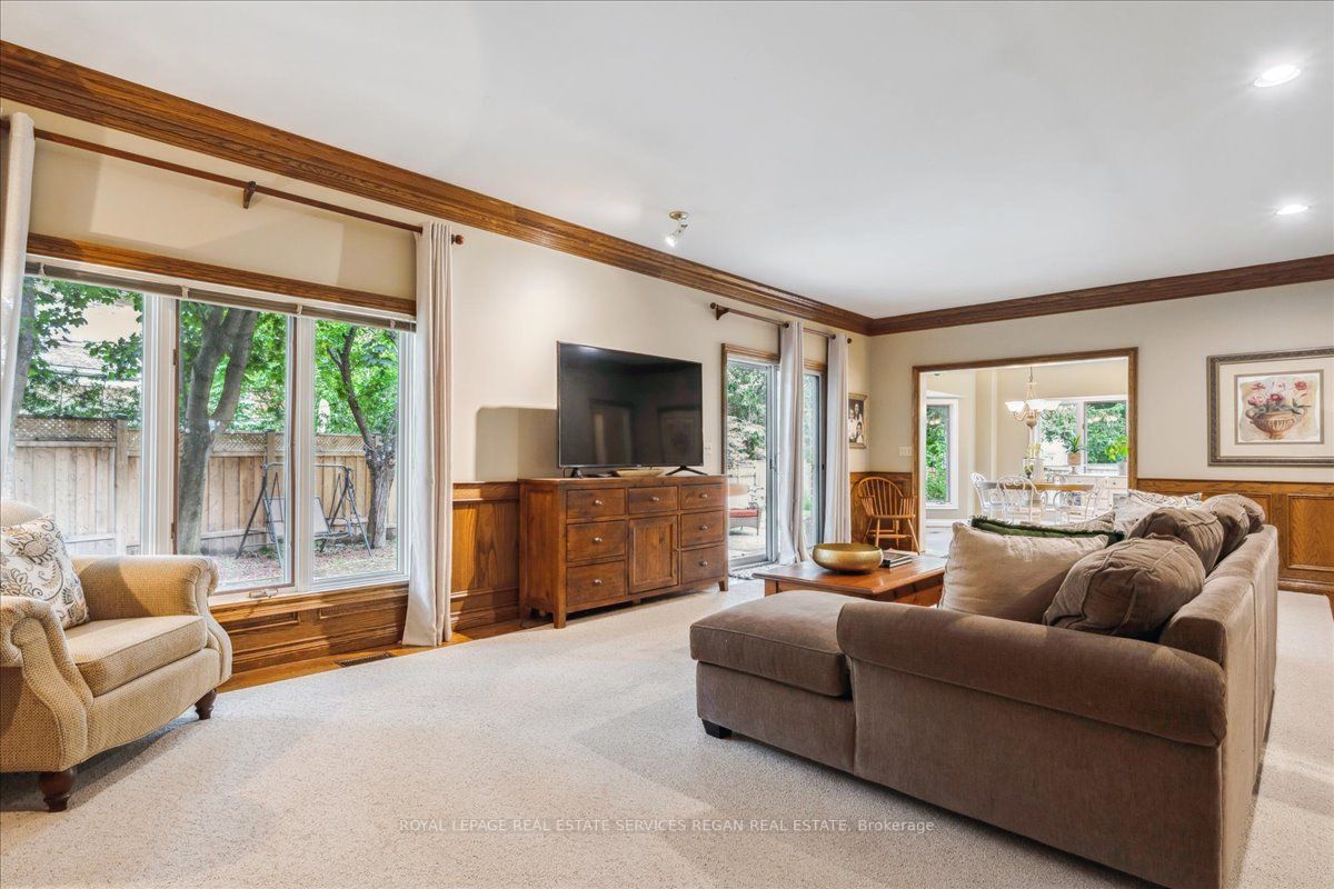 1935 Calgary Court