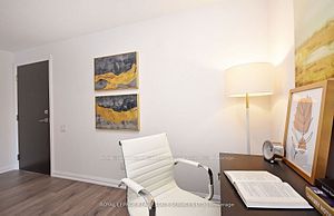4208 Dundas St W, #323