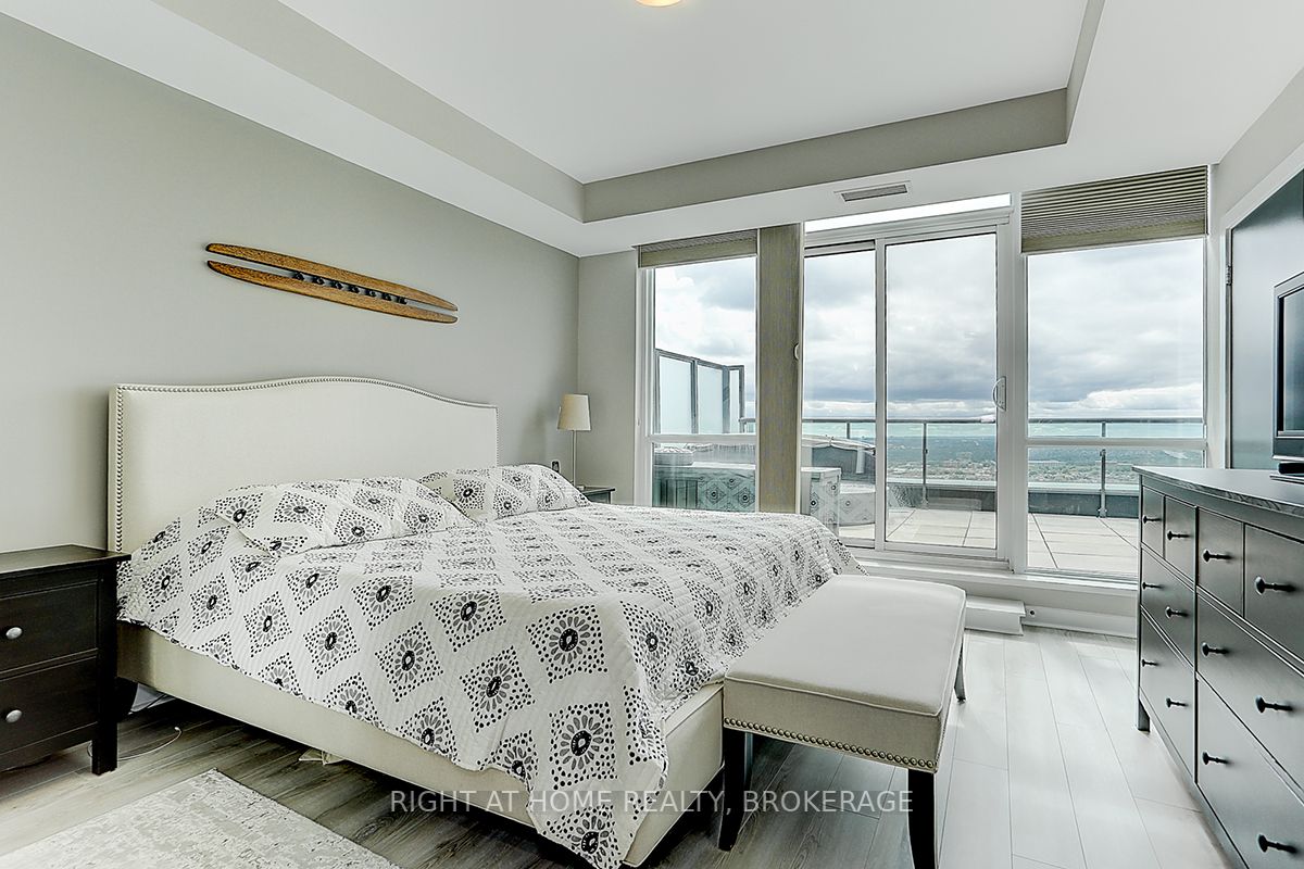 3985 GRAND PARK Drive, #PH2803