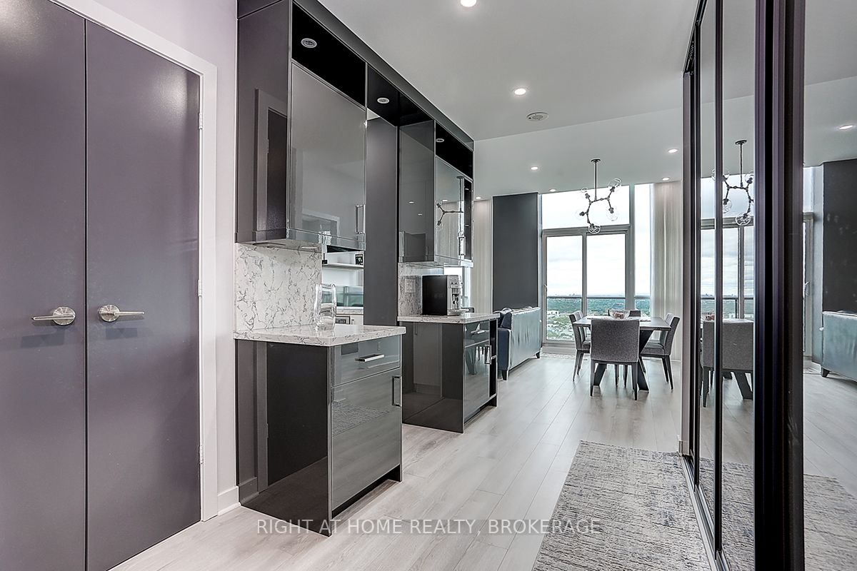 3985 GRAND PARK Drive, #PH2803