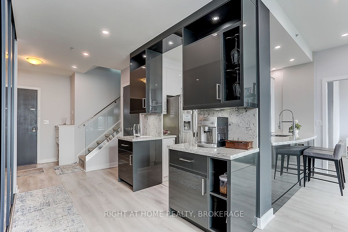 3985 GRAND PARK Drive, #PH2803