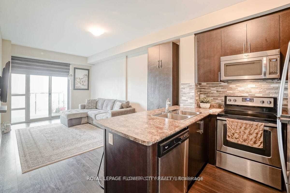 55 Yorkland Boulevard W, #305