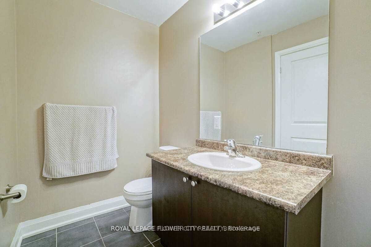 55 Yorkland Boulevard W, #305