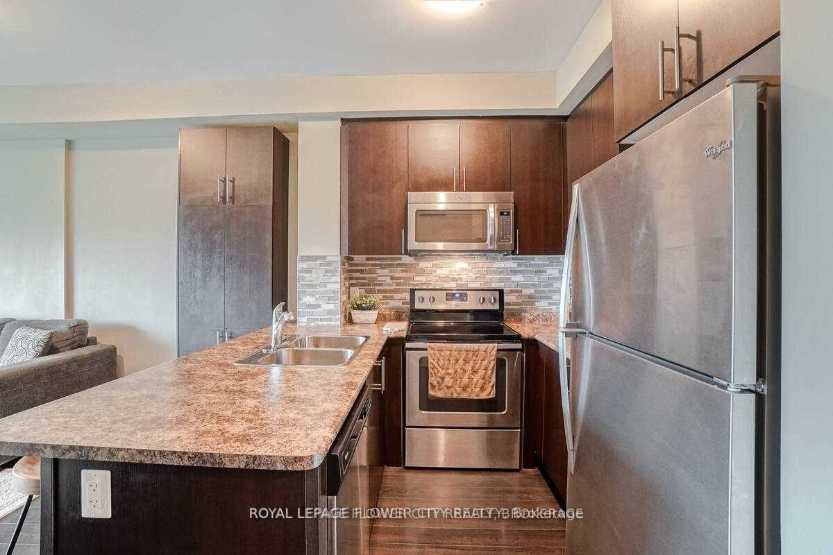 55 Yorkland Boulevard W, #305