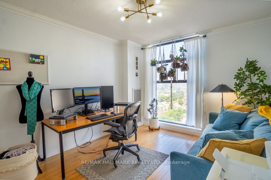 135 Marlee Avenue, #1103