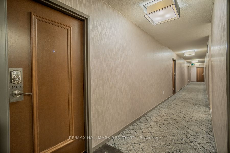 135 Marlee Avenue, #1103