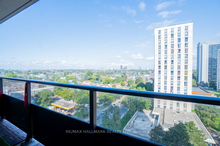 135 Marlee Avenue, #1103