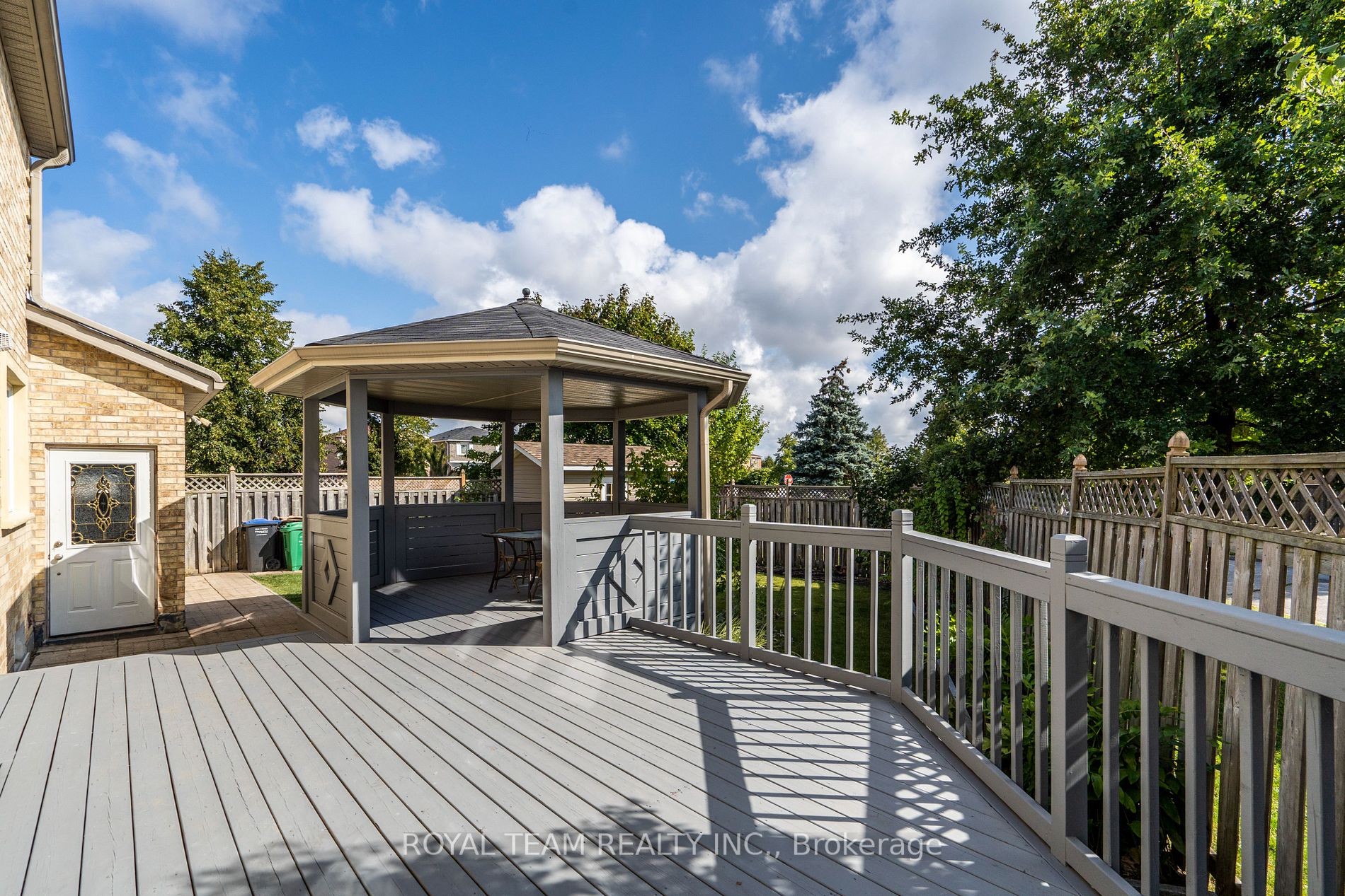 35 Glenmanor Drive