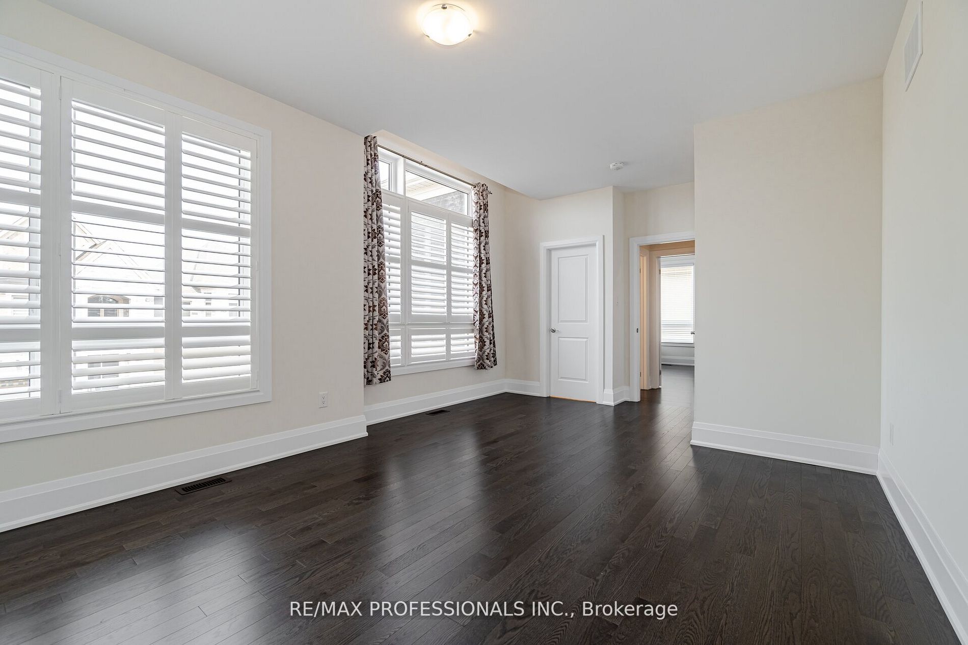 12 Walkercleave Dr