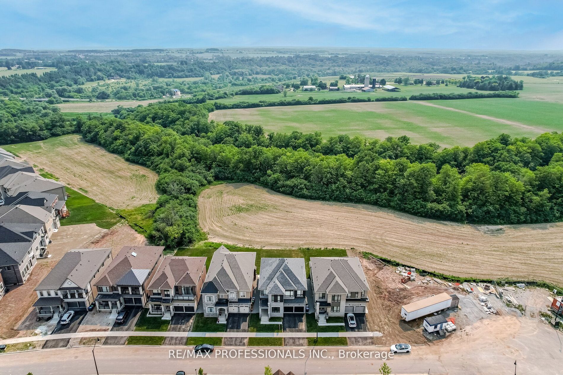 12 Walkercleave Dr