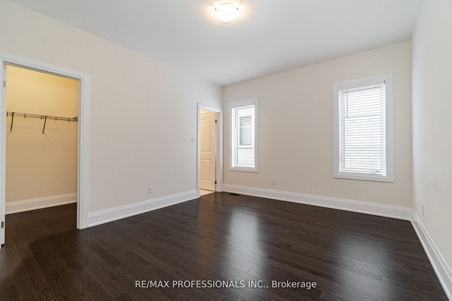 12 Walkercleave Dr