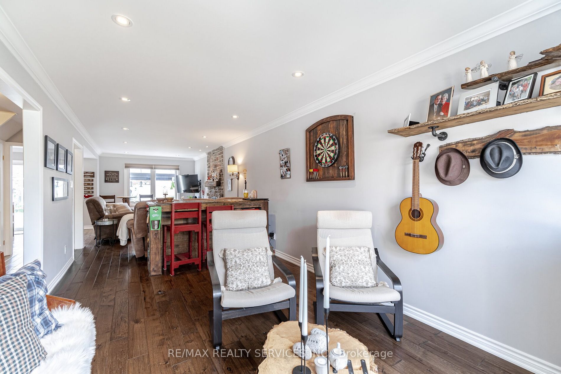 52 Sunset Boulevard