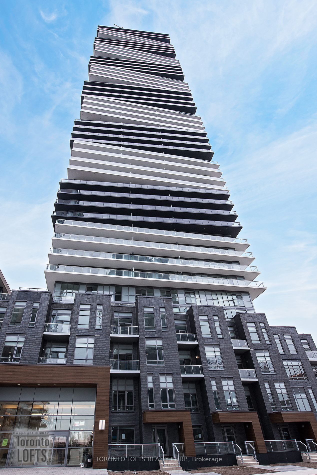 56 Annie Craig Dr, #1608