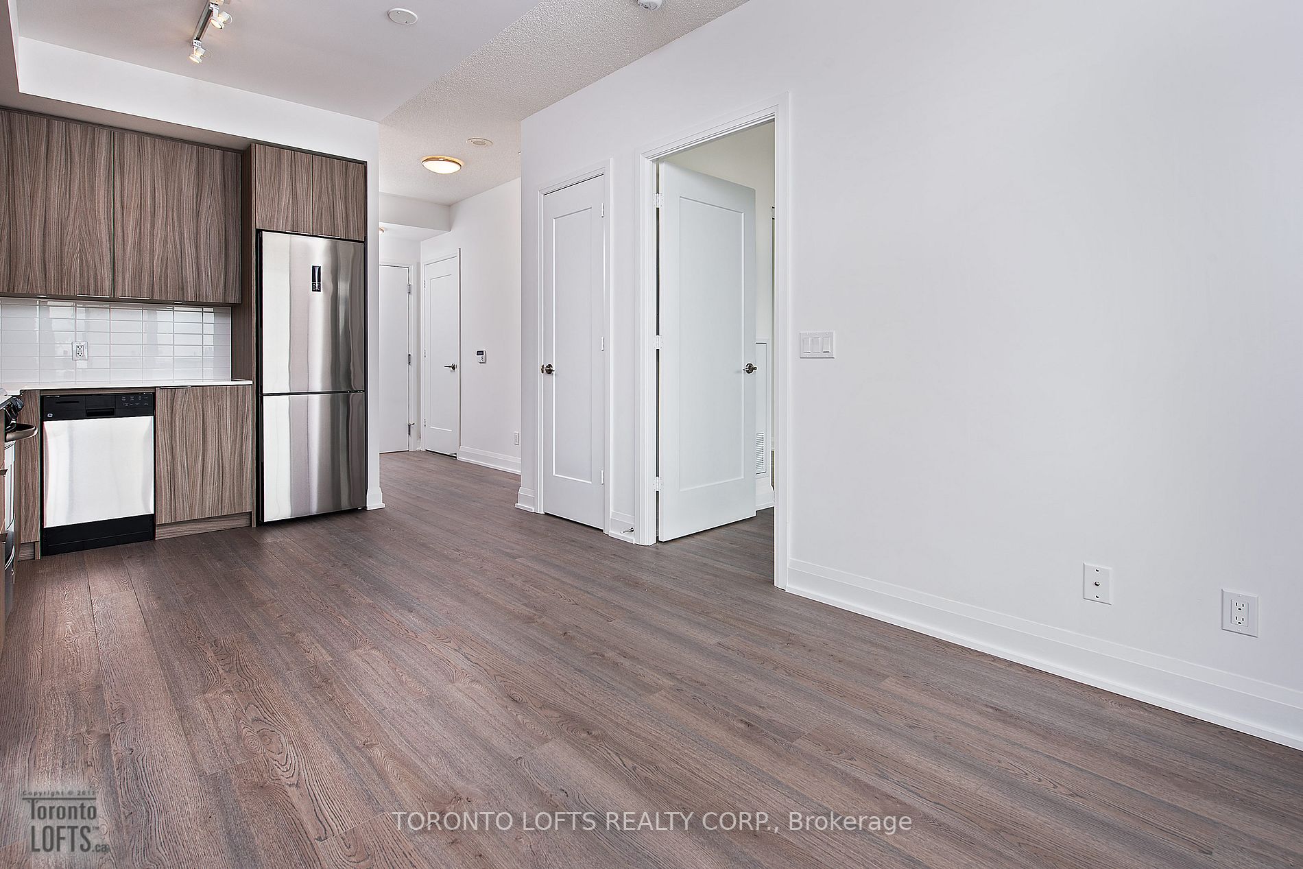 56 Annie Craig Dr, #1608