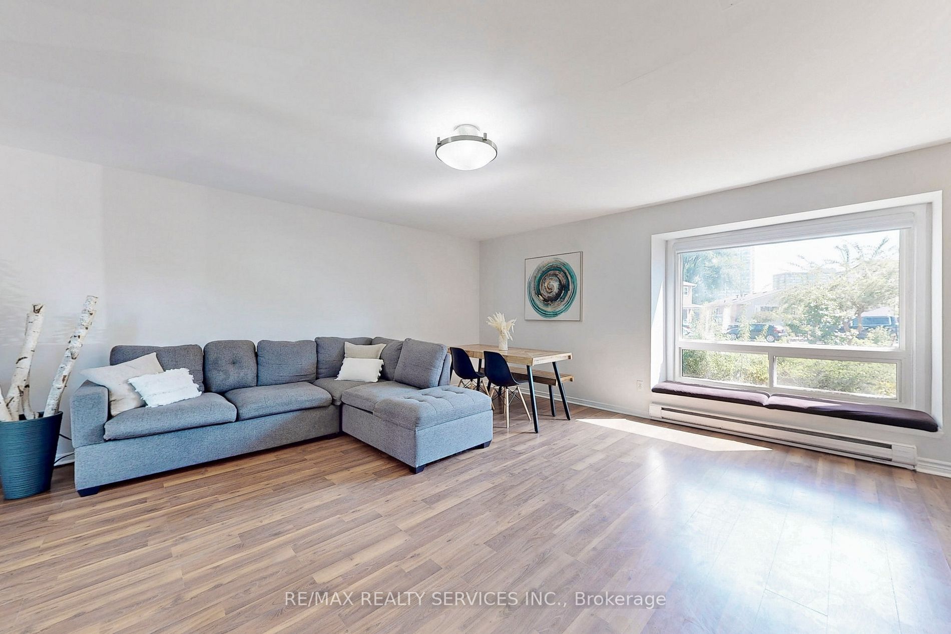 7 Huntington Crt