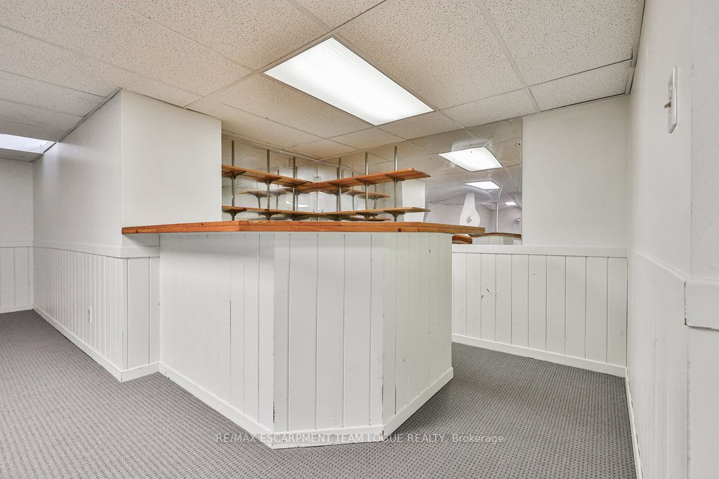 344 Evergreen Cres