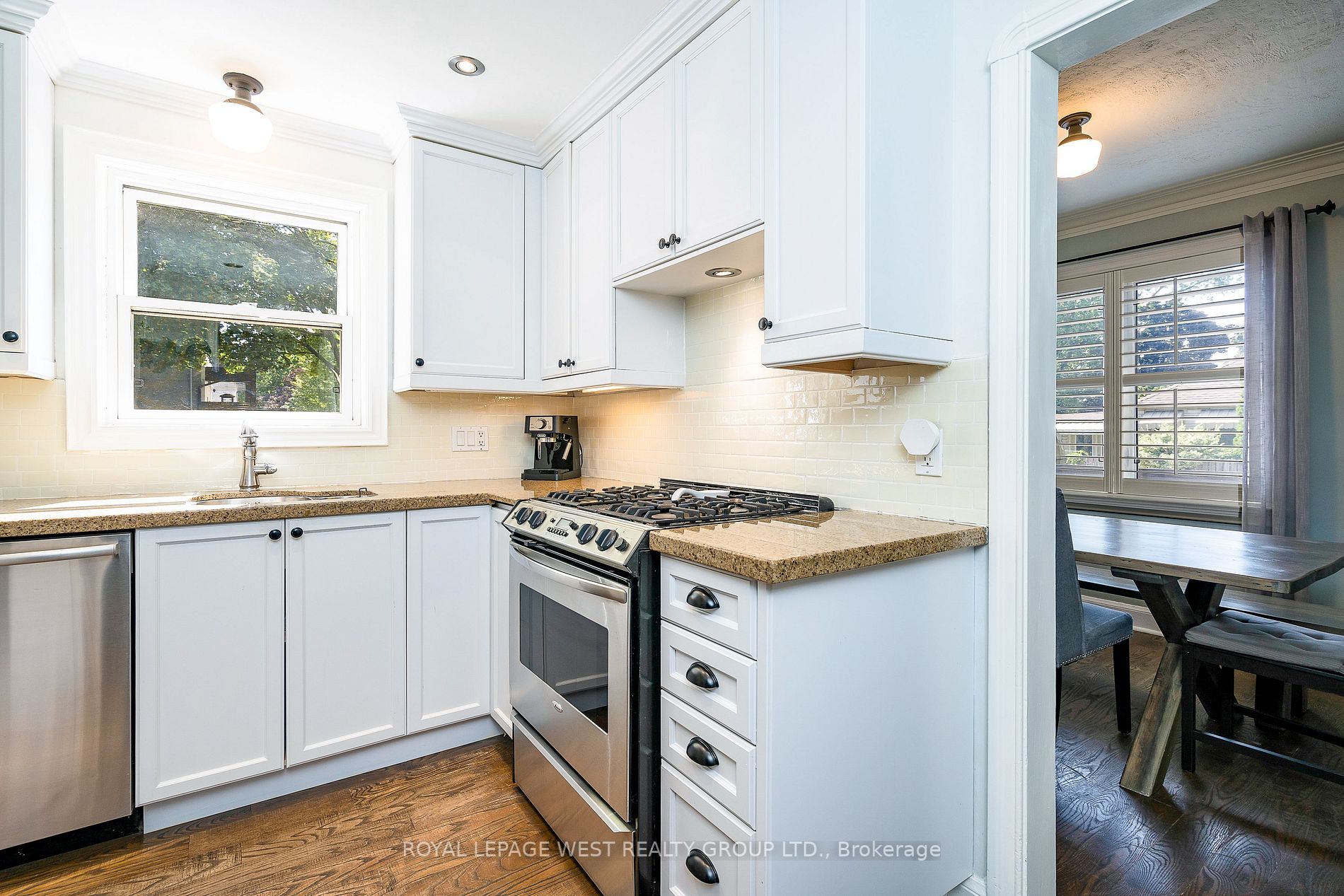95 Ellins Ave S