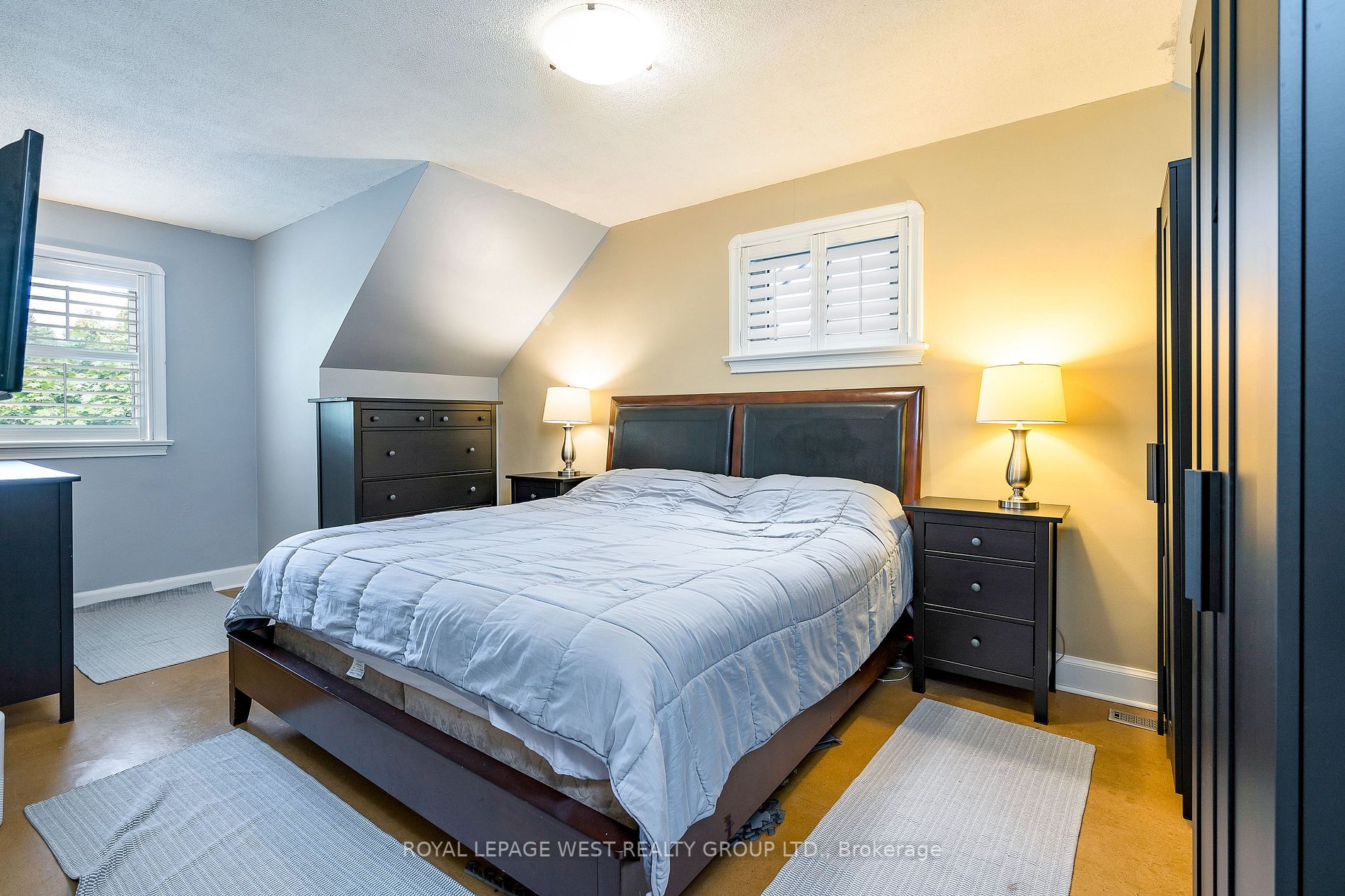 95 Ellins Ave S