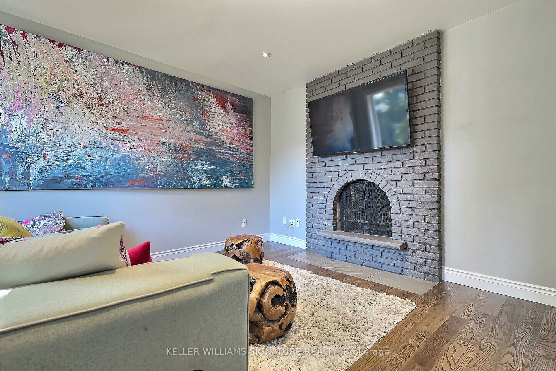 2130 Jenner Court