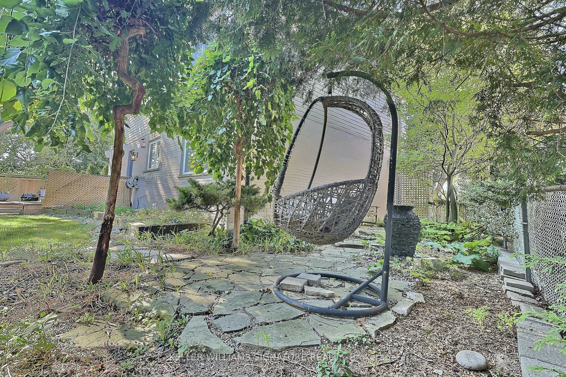 2130 Jenner Court