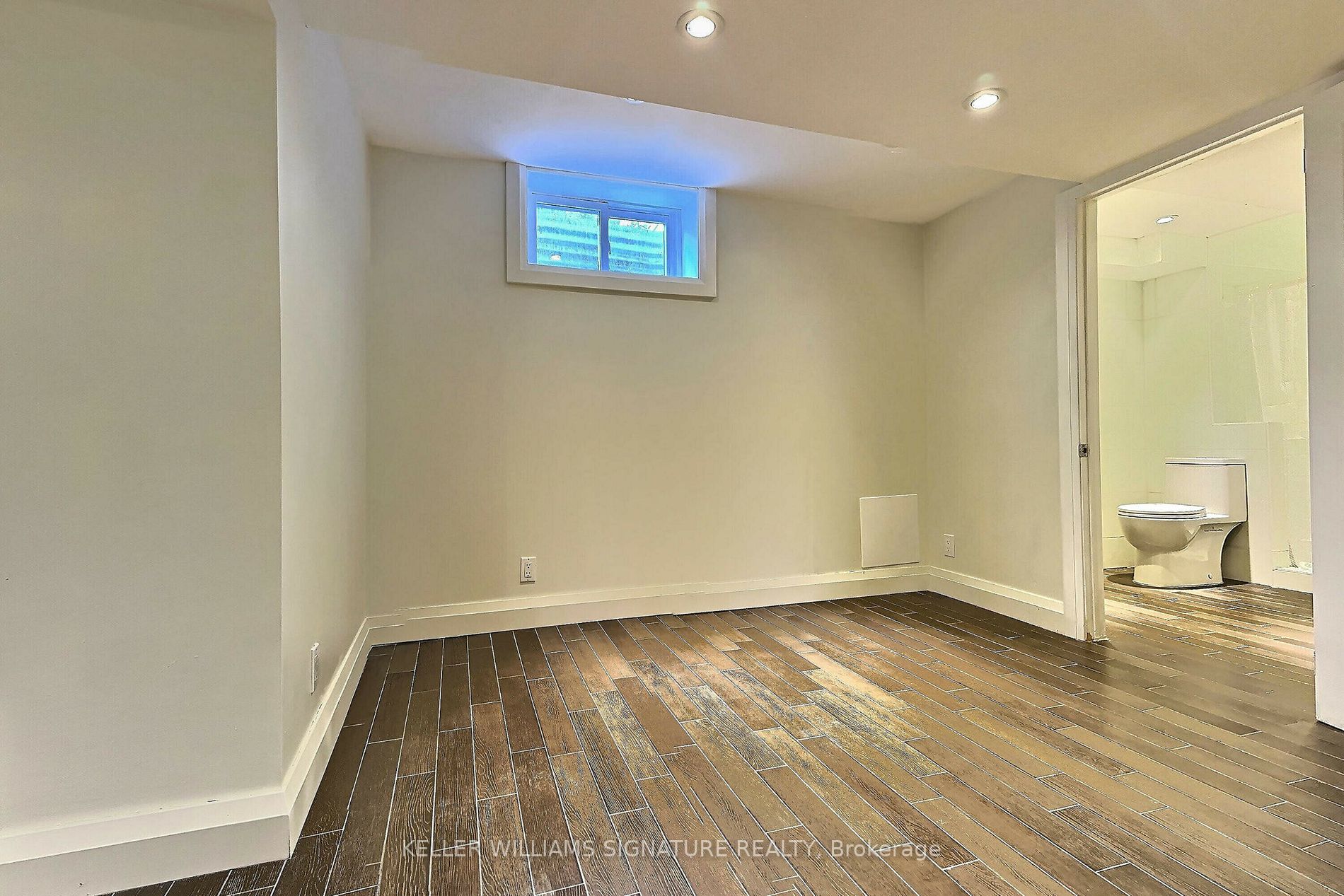 2130 Jenner Court