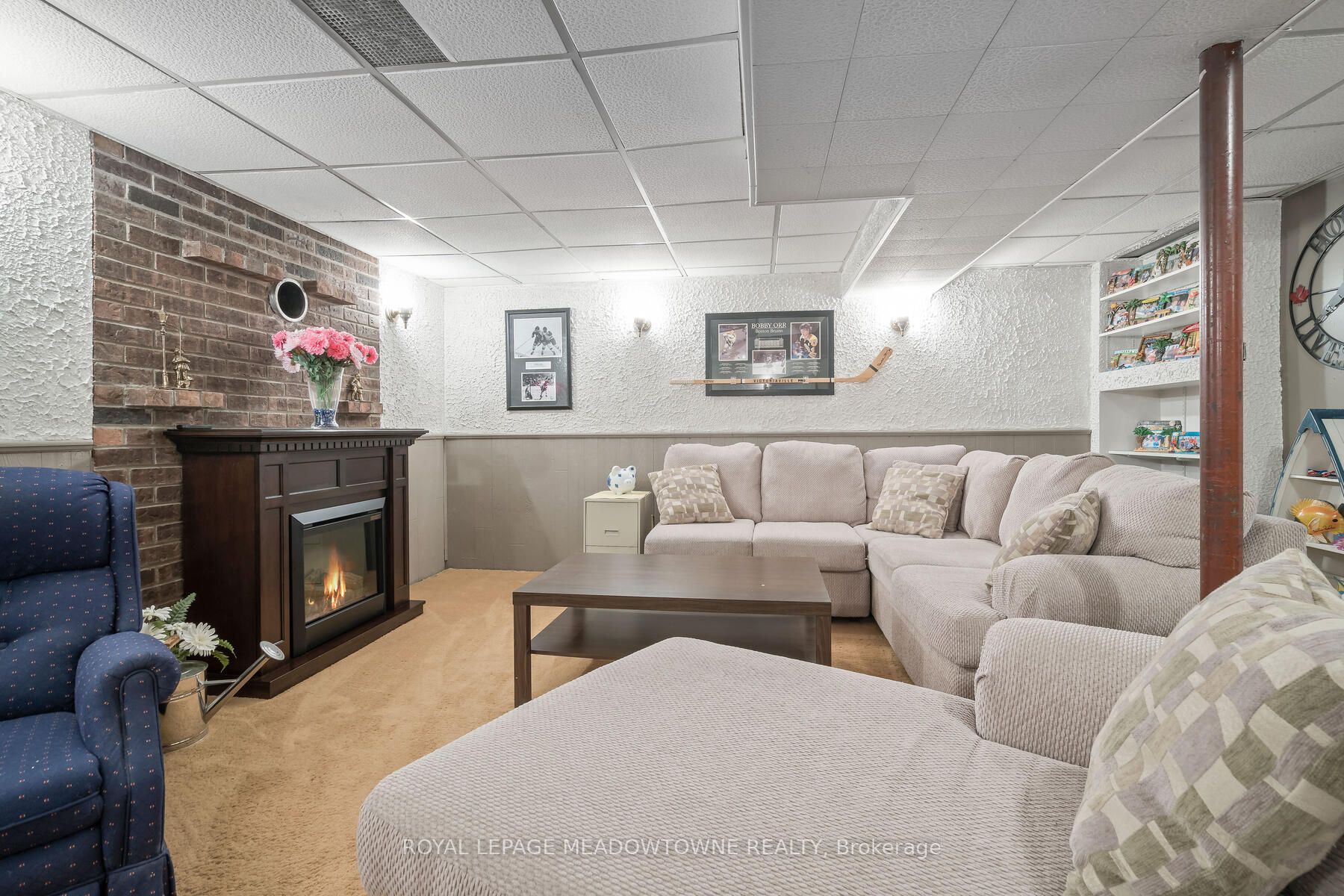 2 Metcalfe Court