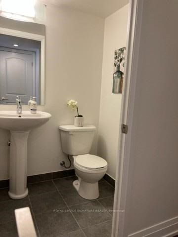 1 De Boers Dr, #701