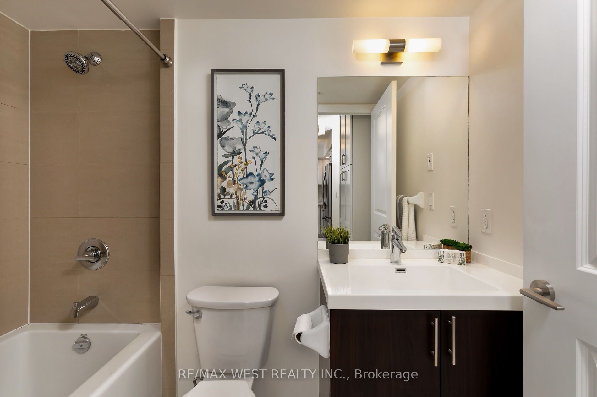 6 Eva Road, #2203