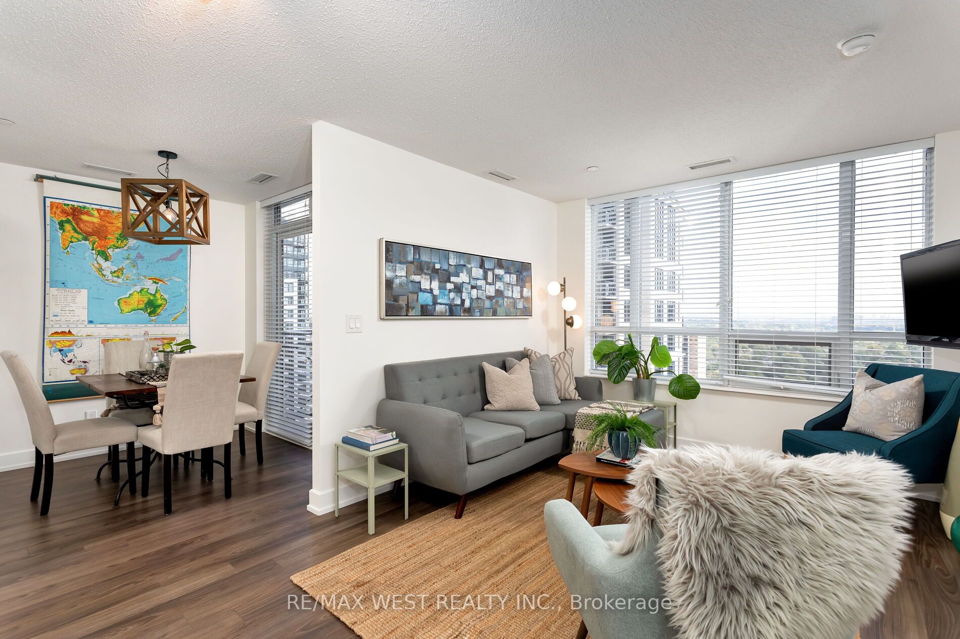 6 Eva Road, #2203