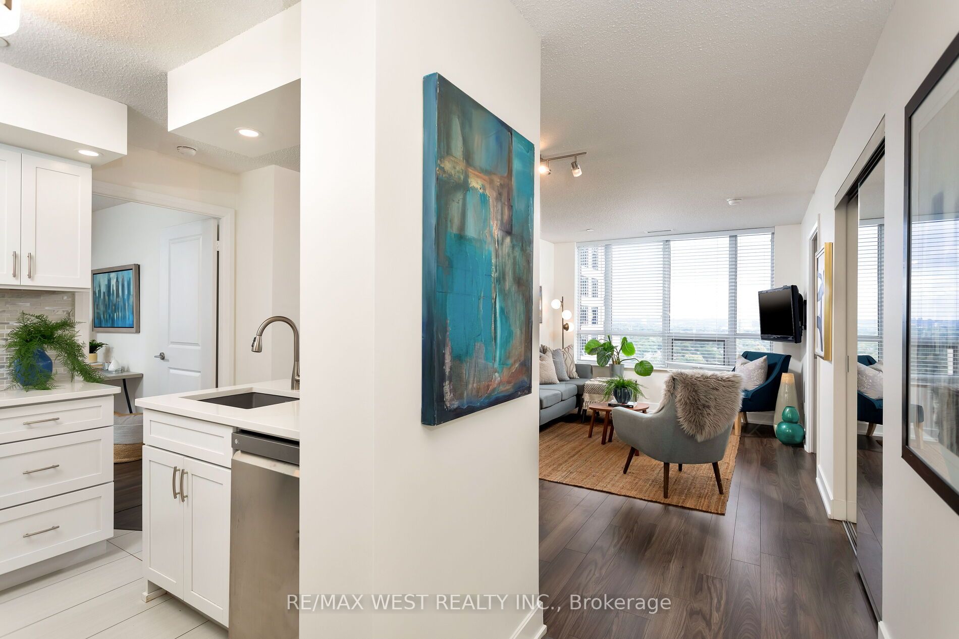 6 Eva Road, #2203