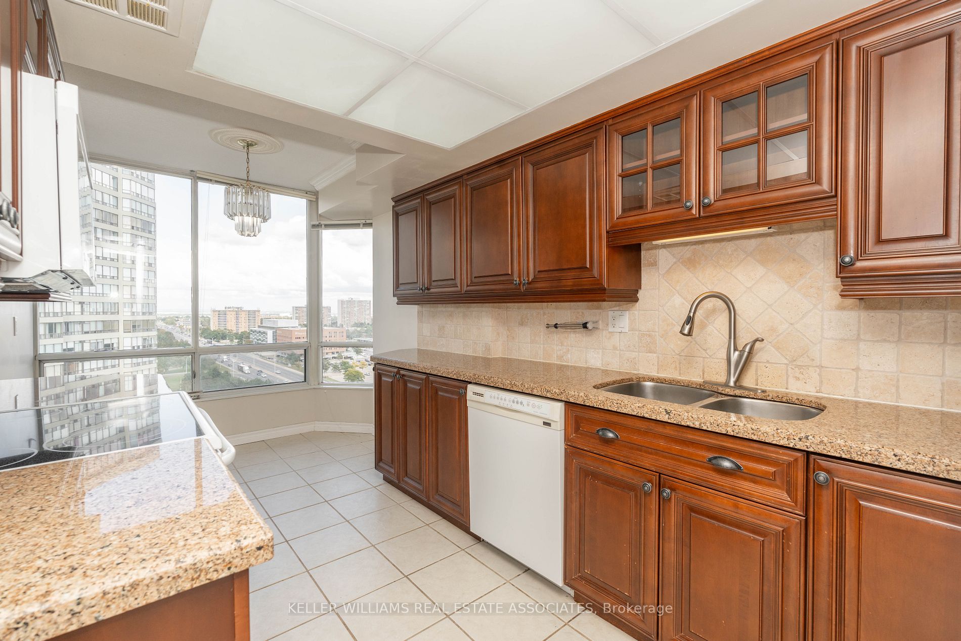 Listing W7014152 - Large Photo # 14