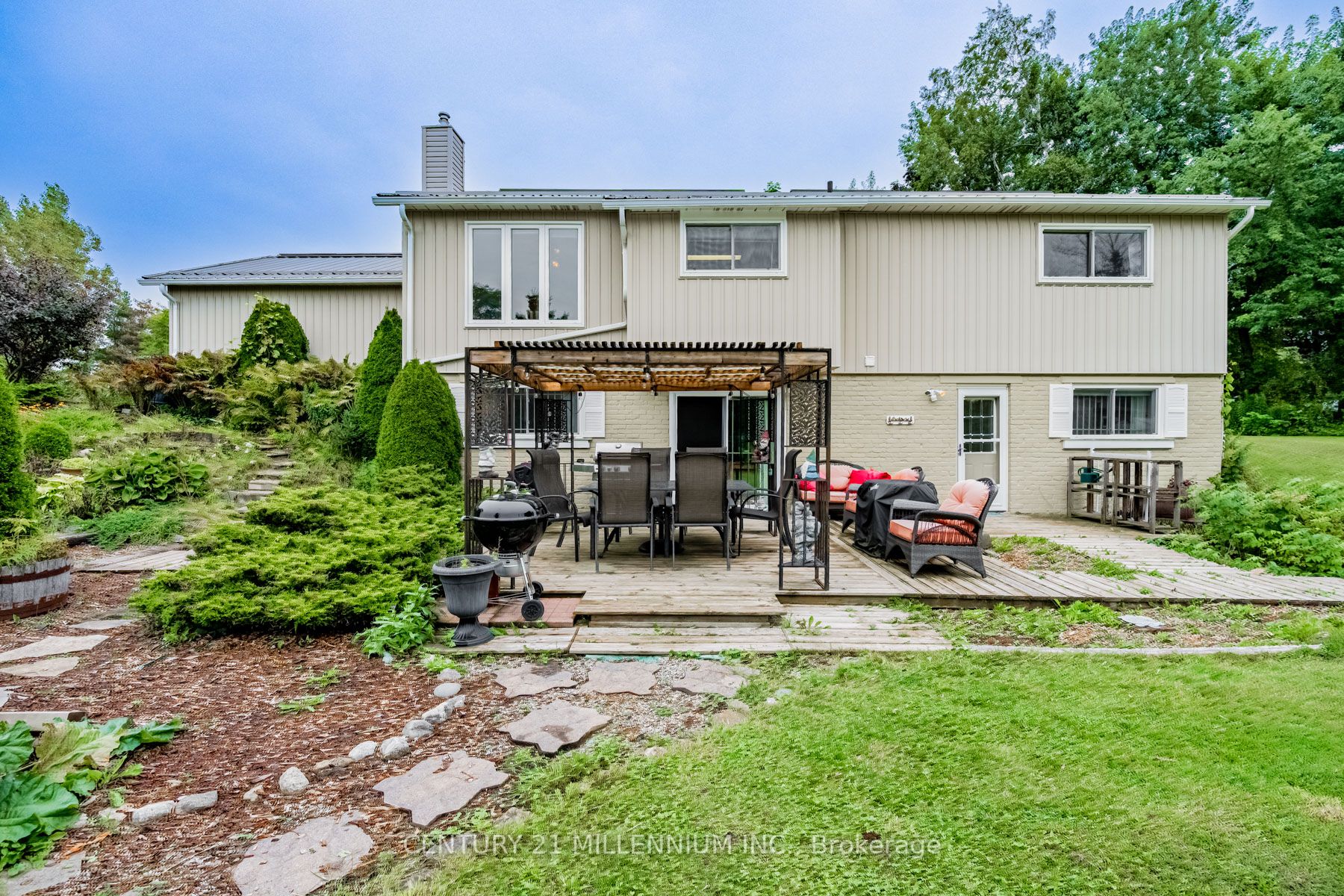 4 Birchview Drive