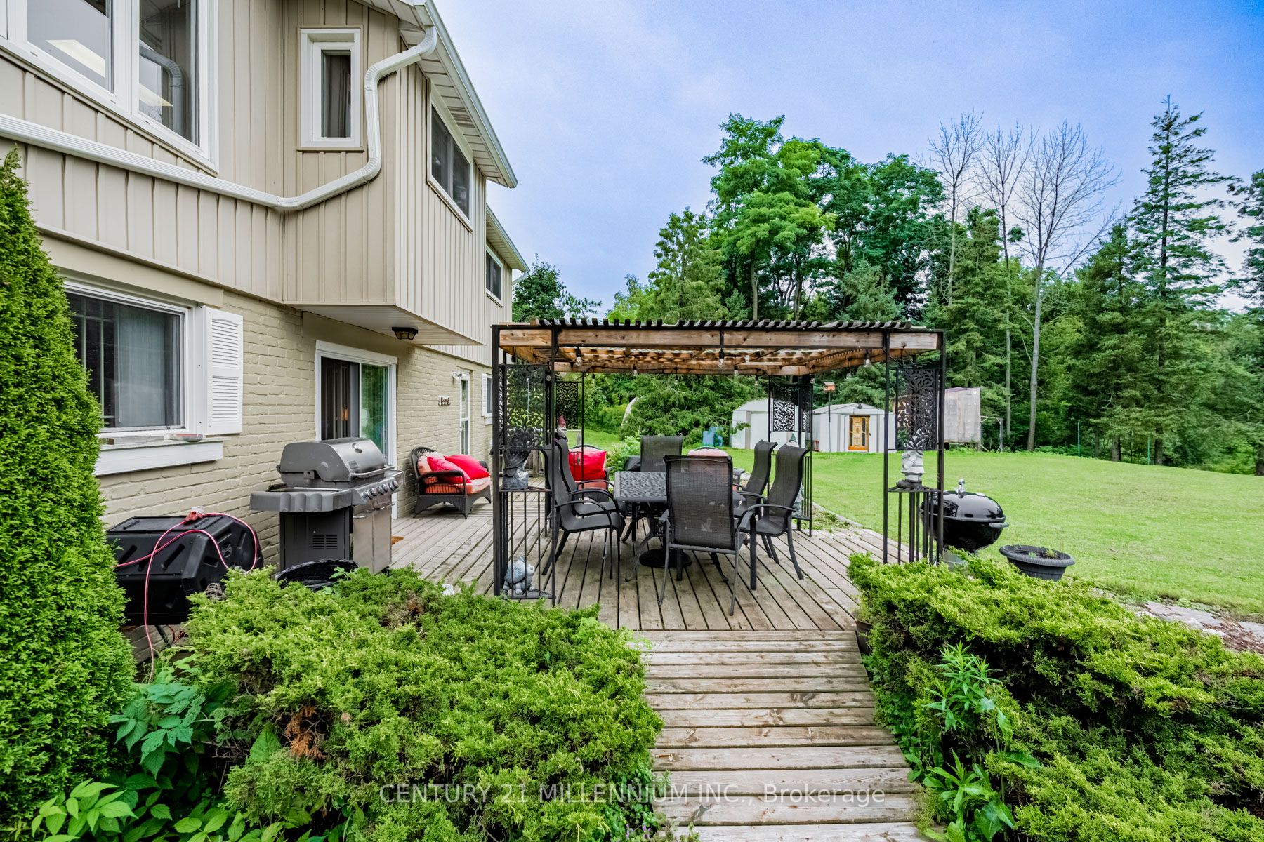 4 Birchview Drive