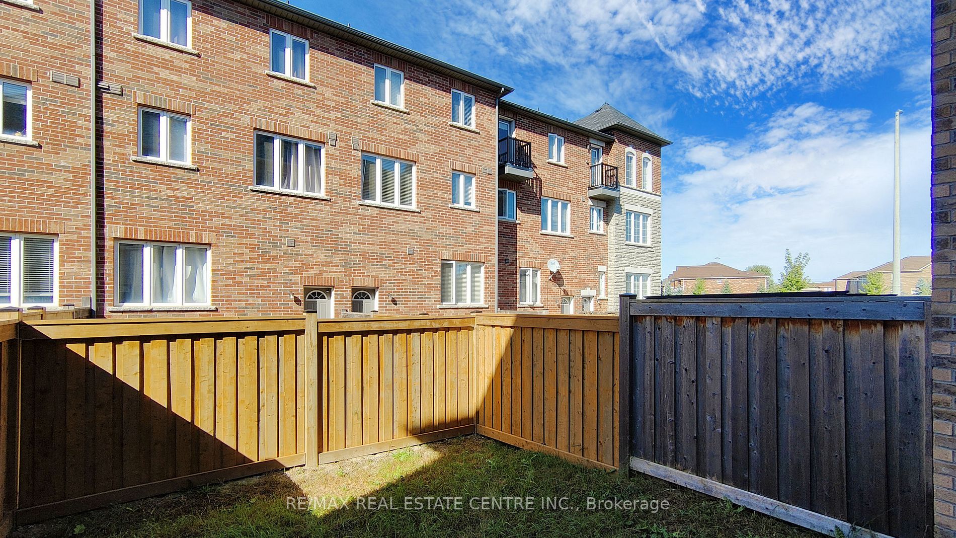 6 Sprucewood Road