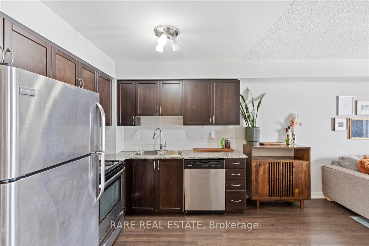 812 Lansdowne Ave, #620