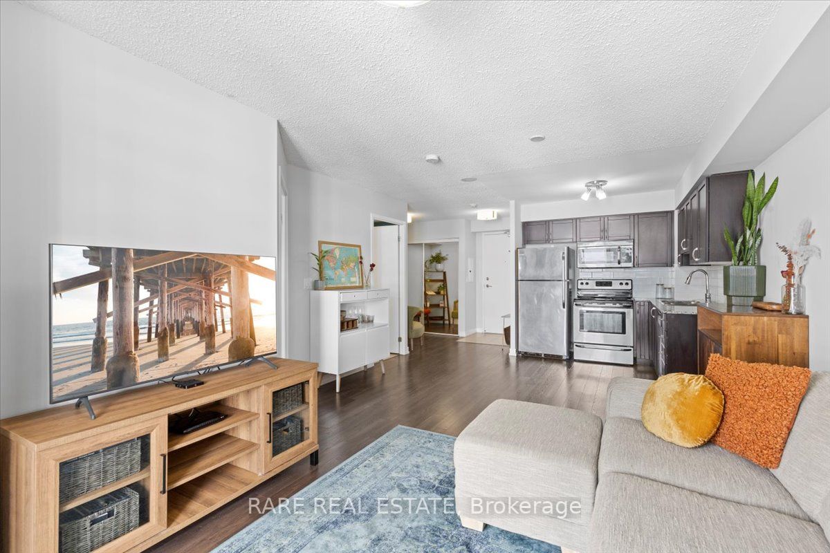 812 Lansdowne Ave, #620