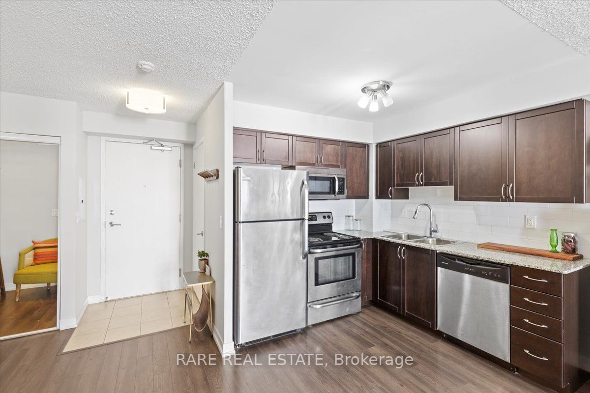 812 Lansdowne Ave, #620