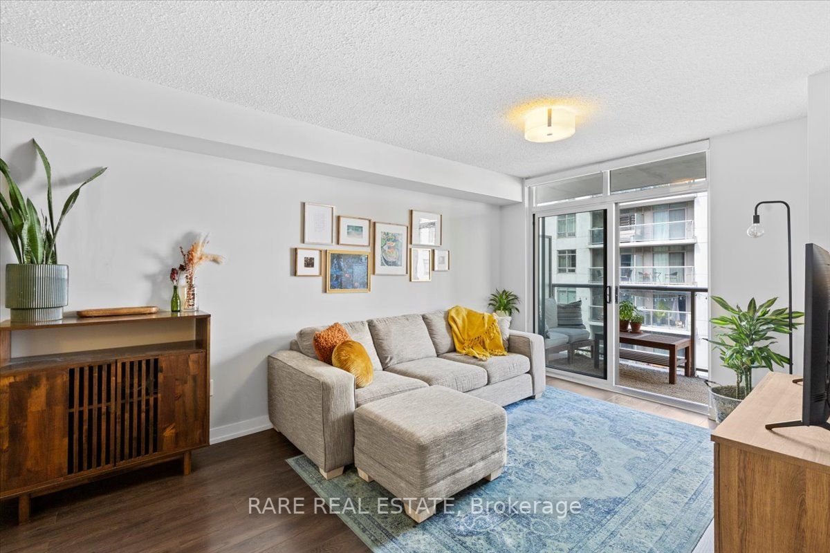 812 Lansdowne Ave, #620