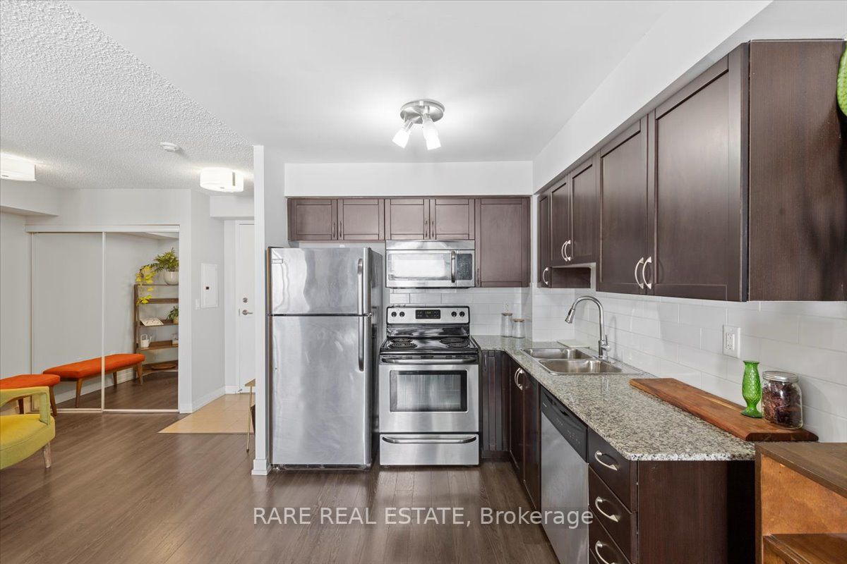 812 Lansdowne Ave, #620