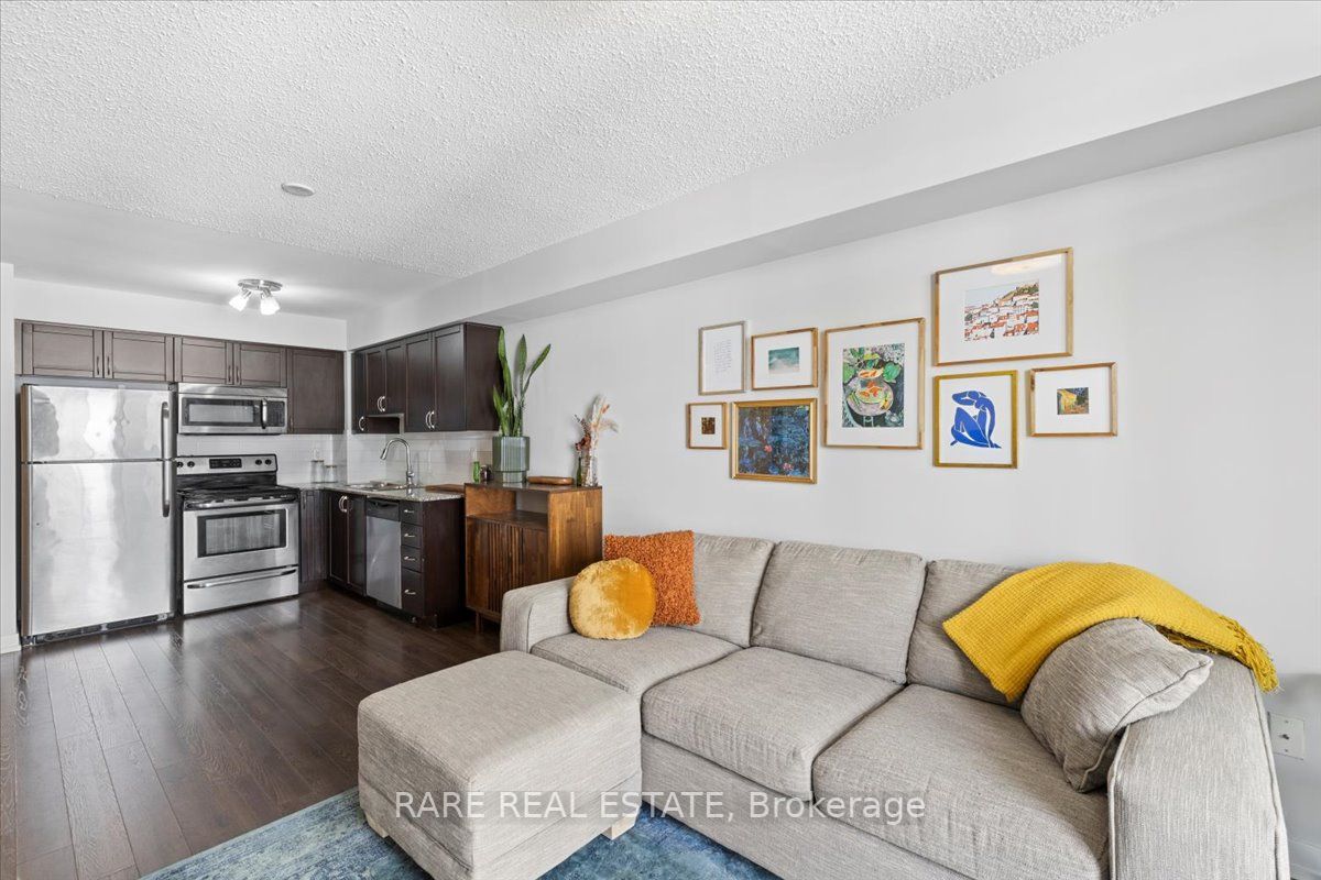 812 Lansdowne Ave, #620