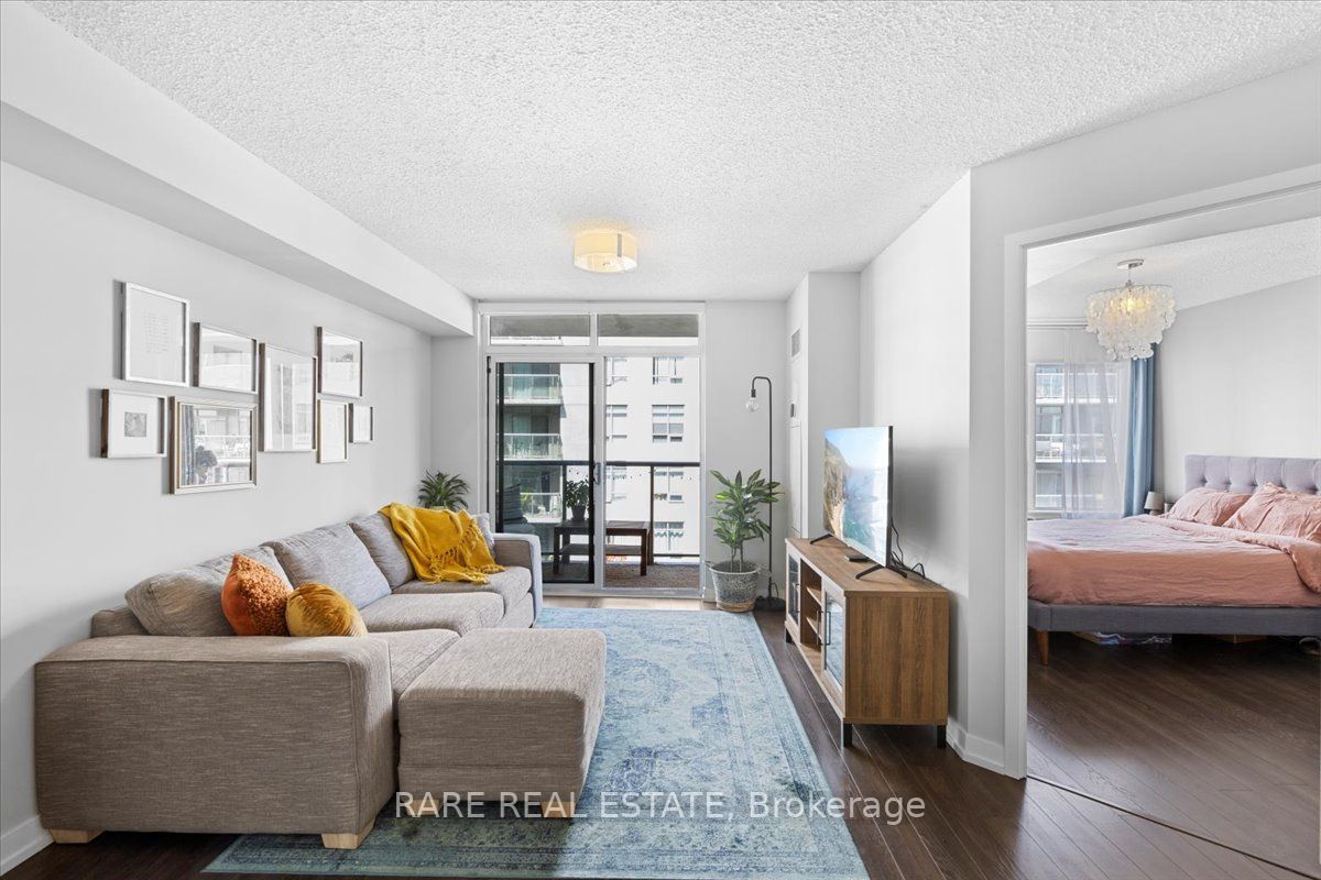 812 Lansdowne Ave, #620