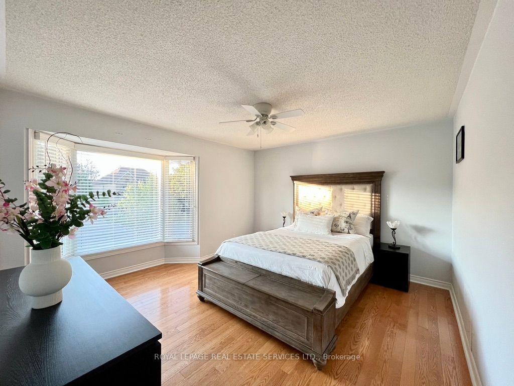 1772 Poets Walk