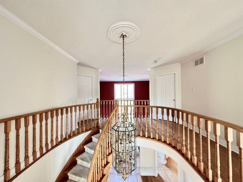 1772 Poets Walk